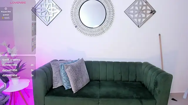 Chat +18 de Shantaall_ ao vivo
