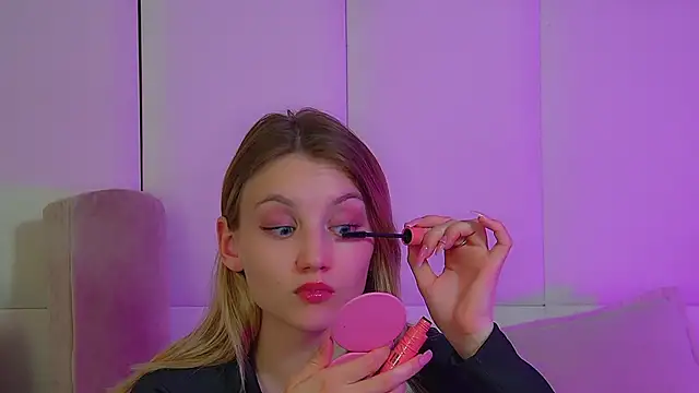 StacyEvances' Live XXX Chat