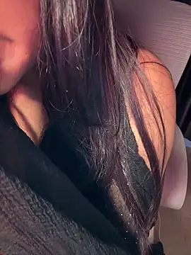 Lucky_Flora's Live XXX Chat