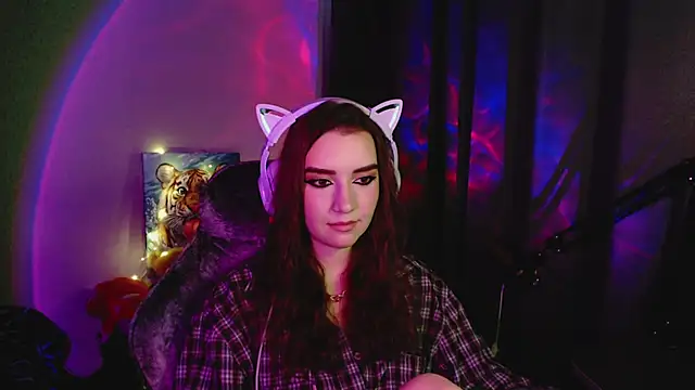 Celia_Sensual_: онлайн-сек с-чат