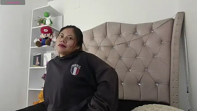 Madi_cutee – Naživo XXX chat