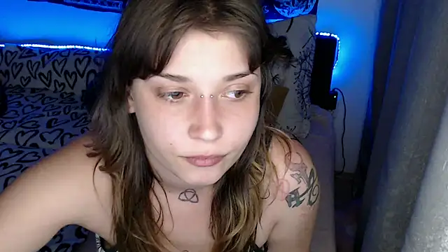 Chat XXX ao vivo de AlienforTwenty