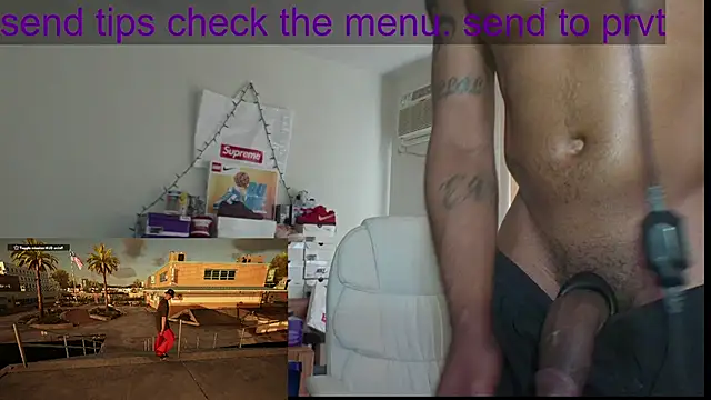 XXX chat uživo modela FreakyRu