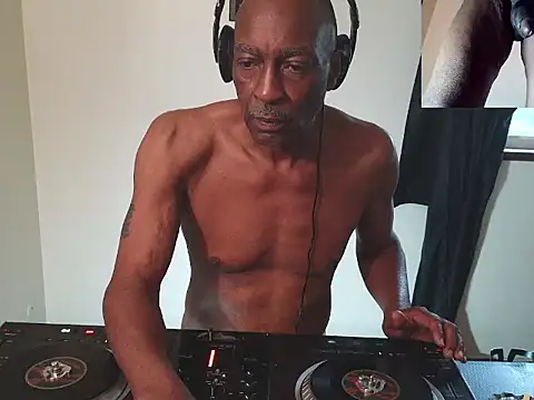 longdick4you8686 XXX чат на живо