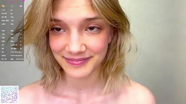 צ'אט XXX בשידור חי של Carolini_i