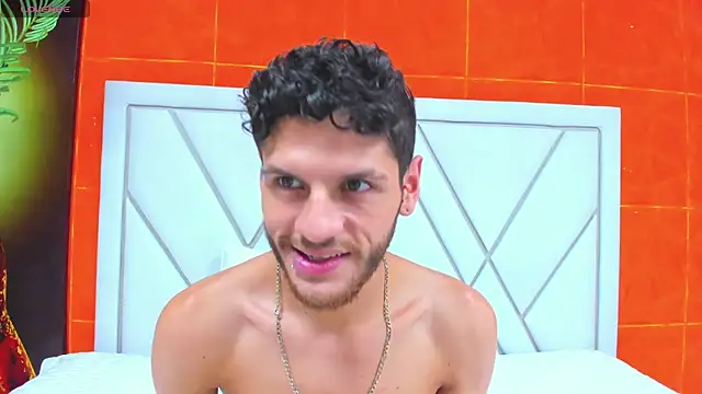 CHRIS_GREYn Live XXX chat
