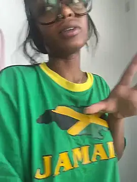 צ'אט XXX בשידור חי של Princessssbby