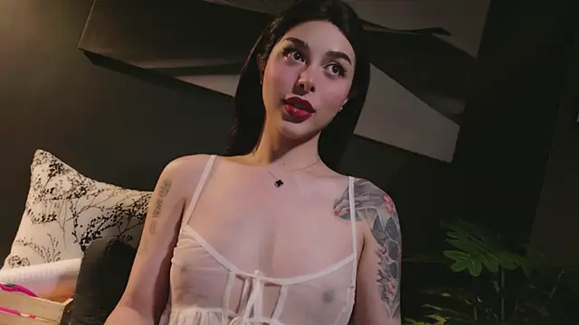 Chat +18 de LetisiaRocks ao vivo