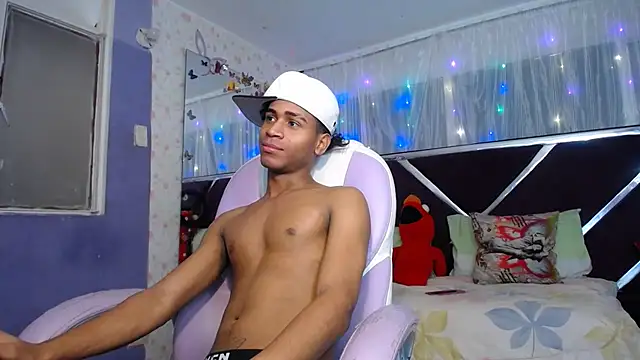 Santy_bigcock_01 现场XXX聊天