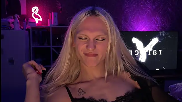 sindLy Live XXX Chat