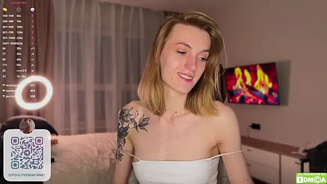 צ'אט XXX בשידור חי של MiaKomoi