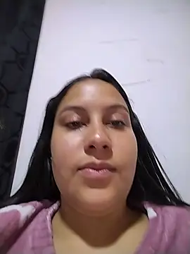 esmeralda_jadees 即時 XXX 聊天