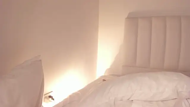 Hannahx__'s Live XXX Chat