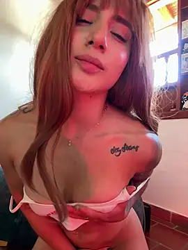 Ale_Lewis Adlı Modelin Canlı XXX Sohbeti