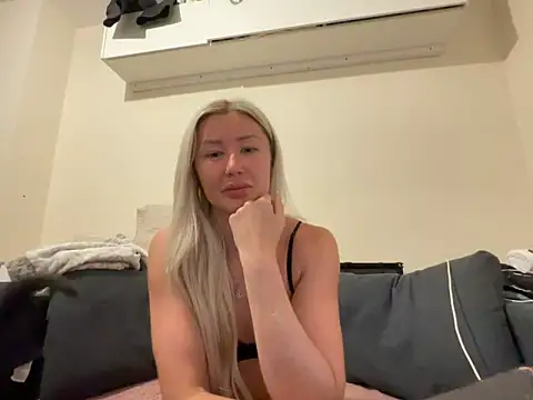 Chatroom XXX en direct de Chiaraxo-