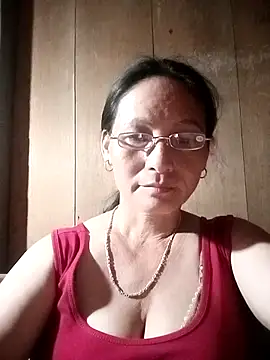 Chatroom XXX en direct de Cucci07