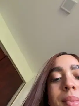 Chat XXX en directo de hottiee_melannie