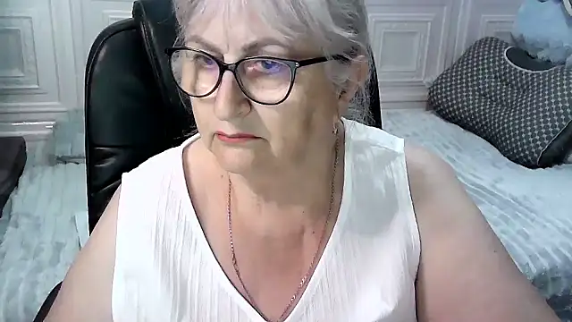LolkaAlyss' Live XXX Chat