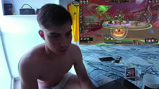 Naugthy_Patrick live XXX chat