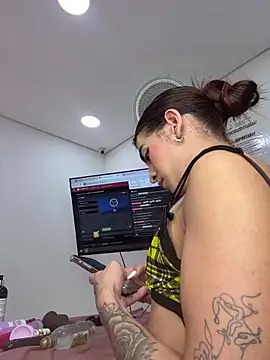 Chat +18 de _Grace_turner_ ao vivo