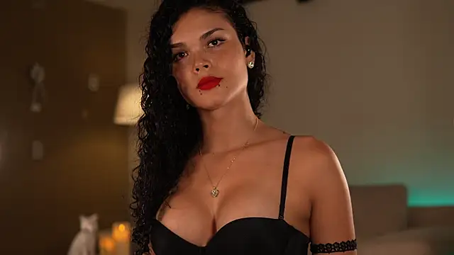 Chatroom XXX en direct de GiaFaaris