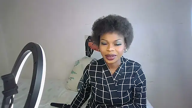Chat XXX ao vivo de COCO__JUICY