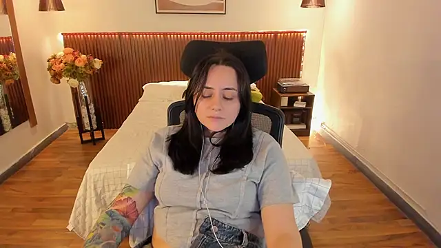 KatherineBond's Live XXX Chat