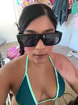 XXX chat uživo modela Onlypawzz
