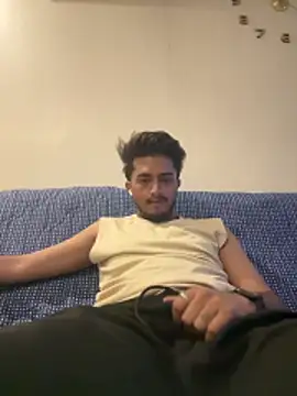Seenu2199's Live XXX Chat