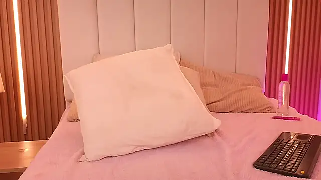 KimSensual_'s Live XXX Chat