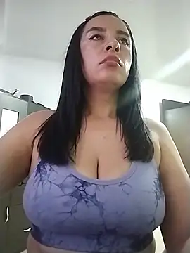 hailey85 现场XXX聊天