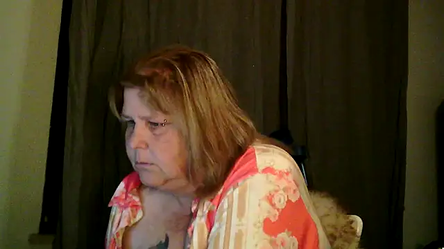 Sylviastar46 Live XXX-chat