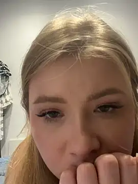 Онлайн чат XXX _Leya_