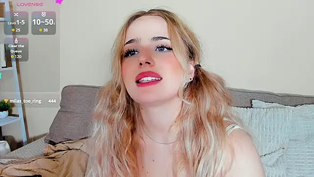 PorcelainBun – Naživo XXX chat