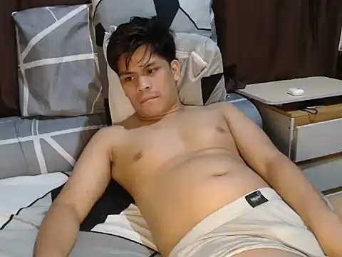 Онлайн чат XXX cumwhat_me