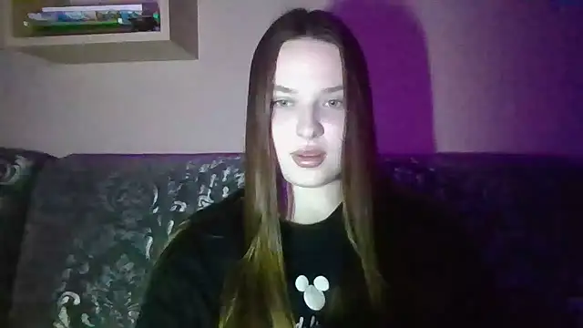 BratzDollVibes live XXX chat