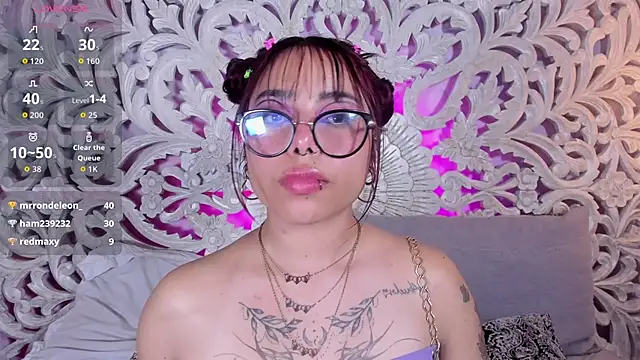 Little_natty_'s Live XXX Chat