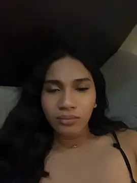 دردشة slutty_aki الجنسية المباشرة