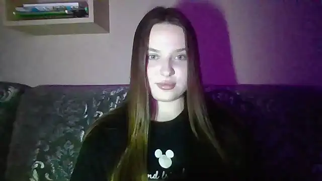 Chat XXX en directo de BratzDollVibes