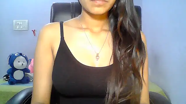 Hot_Deepansi02 Show in webcam