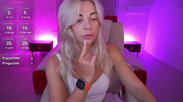 Chat XXX en directo de BellaRayyy
