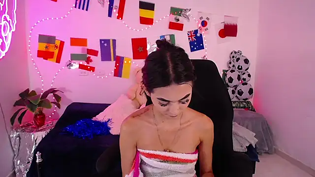 Valery_tiny Adlı Modelin Canlı XXX Sohbeti