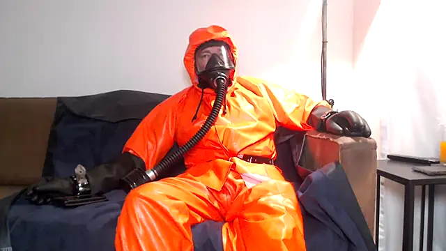 latexslaveboy Adlı Modelin Canlı XXX Sohbeti