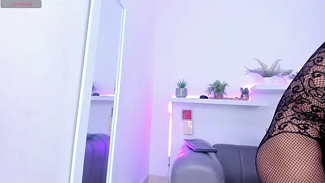 Amira_Alzahra – Naživo XXX chat