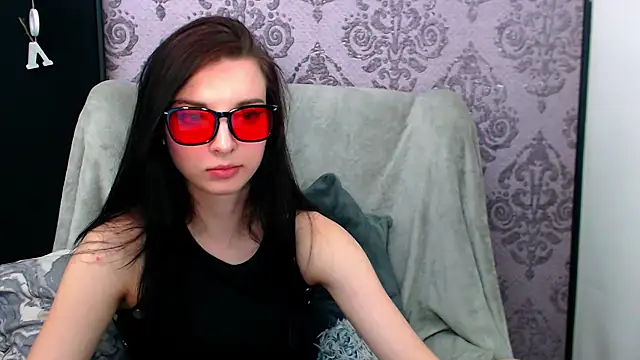 DominantLuna Live XXX-chat