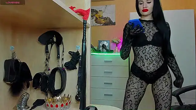 KristiTopxx: онлайн-секс-чат