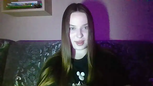 BratzDollVibes 라이브 XXX 채팅
