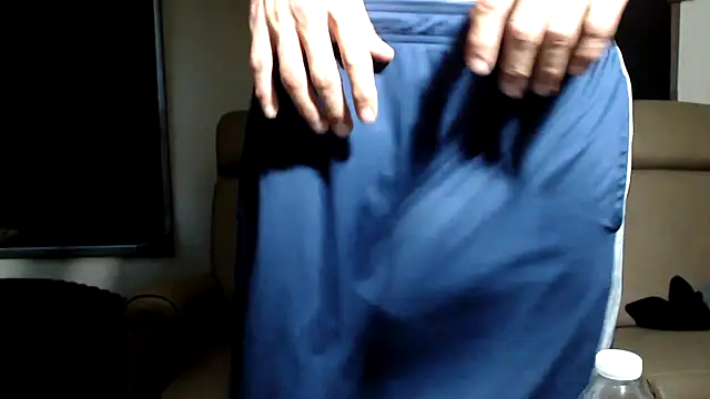 ThickD2C XXX чат на живо