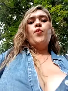 miss_berlyn – Naživo XXX chat