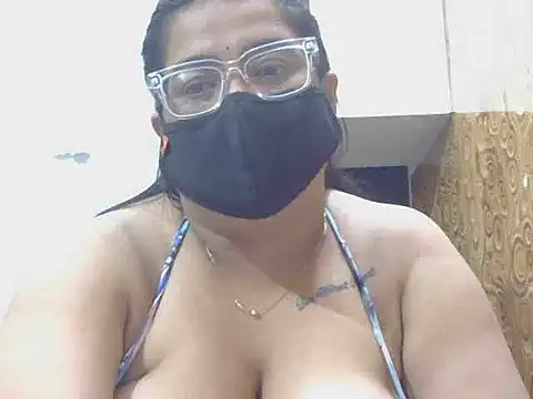Fuckpussylickass' Live XXX Chat